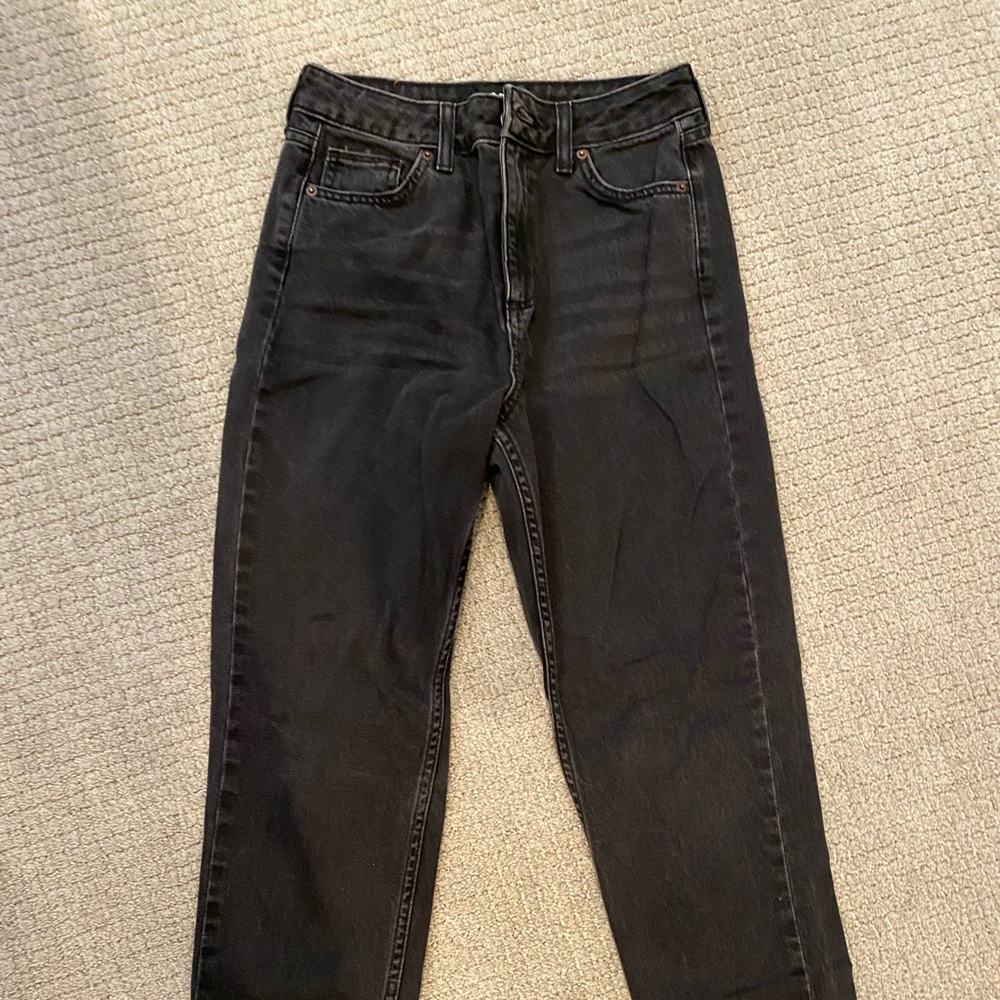 Black denim crop jeans